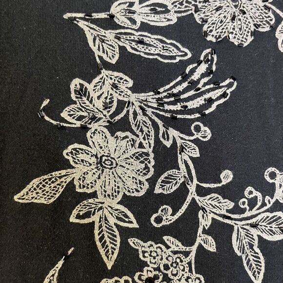 ALC Black Grey Floral Beaded Crop Long Sleeve Crewneck Shirt size large - Picture 3 of 5
